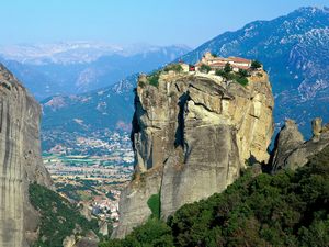 meteora_at_central_greece300