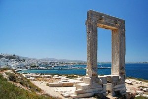 Let's Party Island Hopping 5-days 3 GatePortaraNaxos300