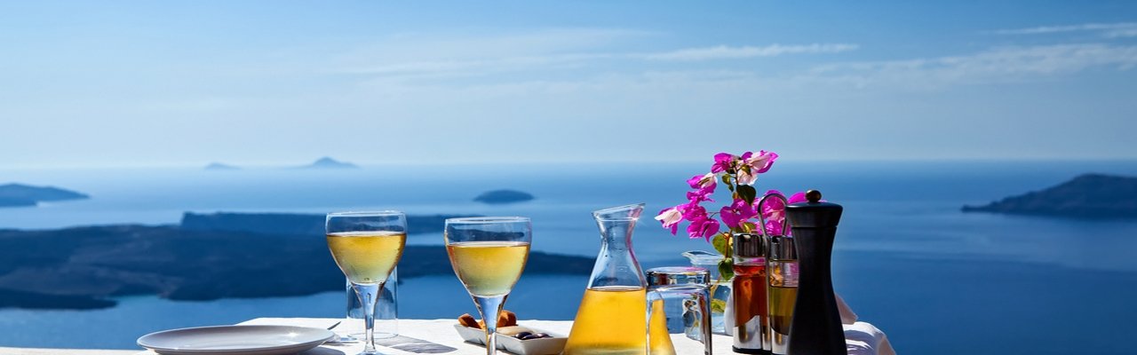 Memorable 4-hour Shore trip to Fira, villages & wine tasting