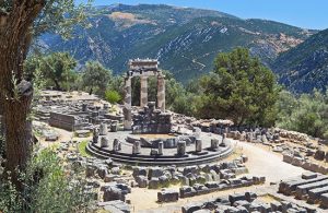 temple of Athena Pronea in Delphi