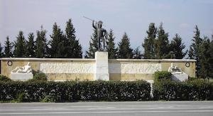 3-Day Legendary Greece Tour To Thessaloniki, Vergina, Pella 4 The Monument Of The Spartan King And His 300