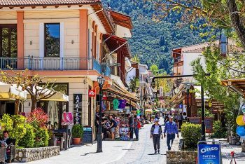 A 2-day ski tour of Helmos and the stunning beauty of Kalavrita! 3 Kalavrita