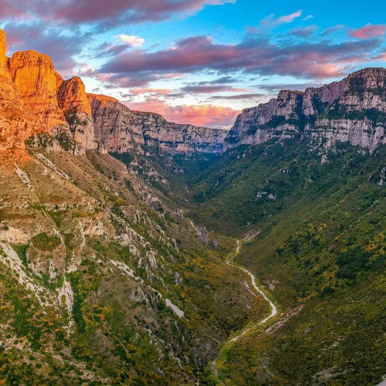 Visit the magnificent Delphi, Meteora, Ioannina, Zagorochoria and Vickos Gorge 5 days tour 7 Vickos Gorge